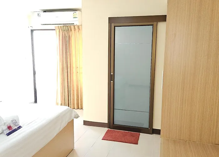 Sri Close *